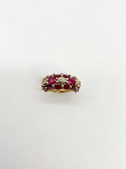 Bague en or 18K (750), ornée de 3 lignes...