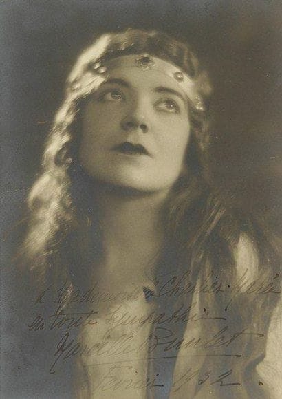 Marcelle BUNLET (1900-1991) soprano française....