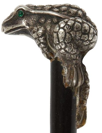 Pommeau d?ombrelle en bronze argenté figurant...