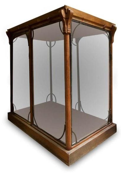 TRAVAIL ART NOUVEAU
Vitrine architectonique...
