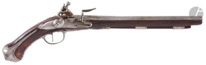 Flintlock pommel pistol.
Round chased barrel...