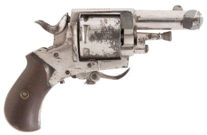 Revolver British Bulldog, six coups calibre...