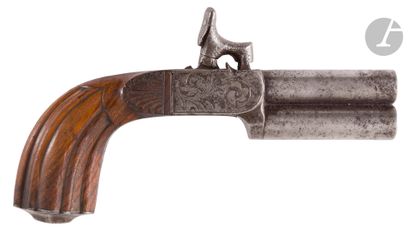 Pistolet à percussion, deux coups, un seul...