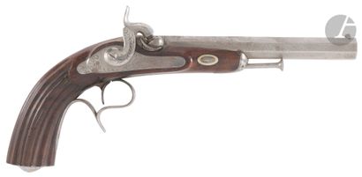 Pistolet d’officier, à percussion. 
Canon...