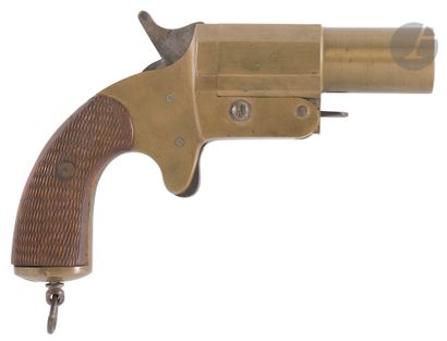 Pistolet lance-fusée français modèle 1917....