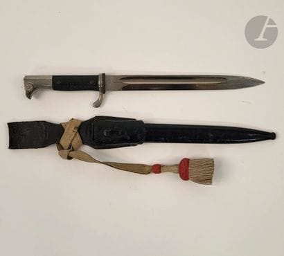 ALLEMAGNE 
Baïonnette de sortie KS 98. 
Poignée...