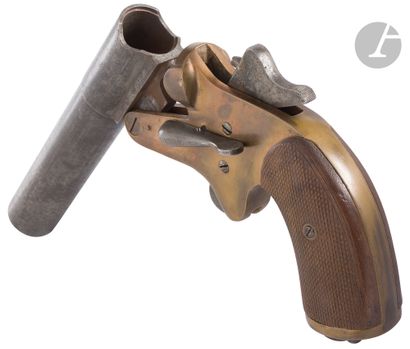 Pistolet lance-fusée français modèle 1917....