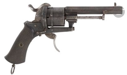 Revolver à broche, six coups, calibre 7 mm
Canon...
