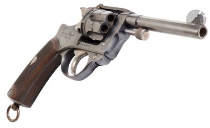 Revolver modèle 1892 civil, six coups, calibre...