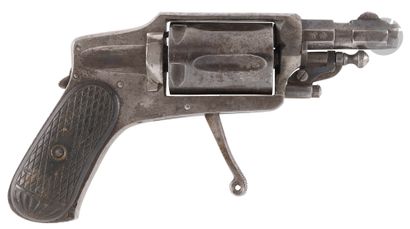 Revolver Hammerless, cinq coups calibre 6...