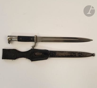ALLEMAGNE 
Baïonnette de sortie KS 98. 
Poignée...