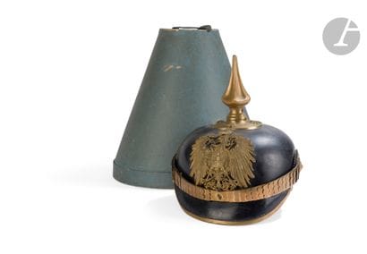 Casque à pointe d’officier de la Reichgendarmerie...