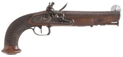 Pistolet à silex d’officier. 
Canon à pans...