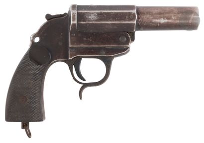 Pistolet lance-fusée de l’armée de Terre...