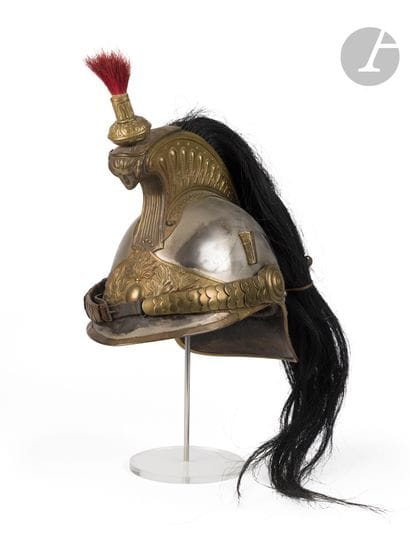 Casque de cuirassier modèle 1874. 
Bombe...