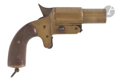 Pistolet lance-fusée français modèle 1917....