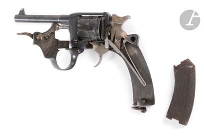 Revolver modèle 1892 civil, six coups, calibre...