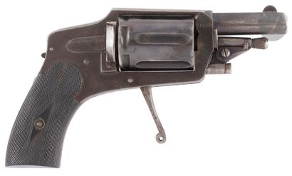 Revolver Hammerless, six coups calibre 6...