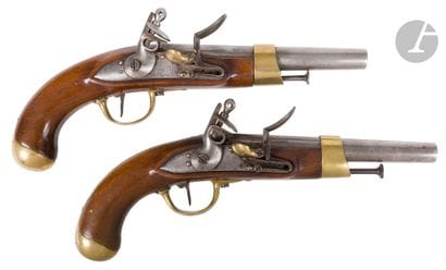 Deux pistolets à silex modèle An XIII faisant...