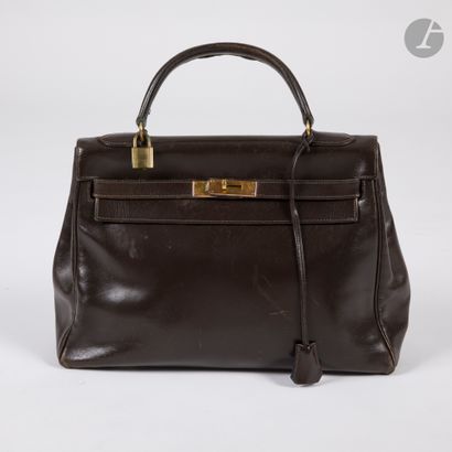 HERMÈS PARIS
Vers 1970
Sac KELLY 32 retourné...