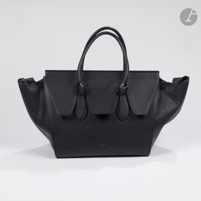 CÉLINE
Sac TIE en cuir noir grainé, garniture...