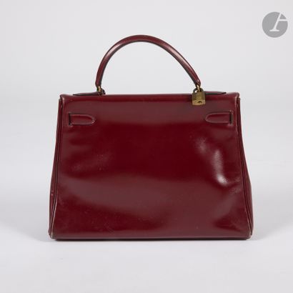 HERMÈS PARIS
Année 1982
Sac KELLY 32 retourné...