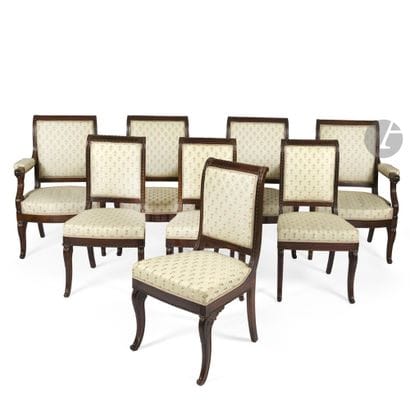 Suite de quatre chaises et quatre fauteuils...