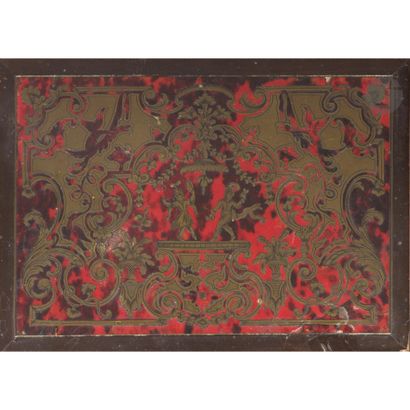 Coffret en marqueterie d’écaille rouge et...