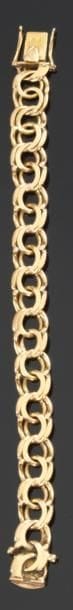 Bracelet en or jaune, maillons doubles. Poids:...
