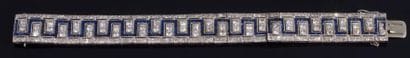 Bracelet ruban Art Déco en platine orné de...
