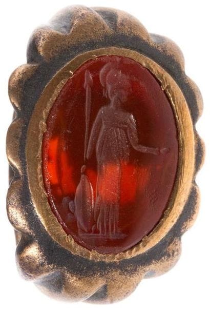 Bague de style antique en métal, ornée d'une...
