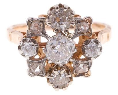 Bague en or jaune, sertie de diamants de...