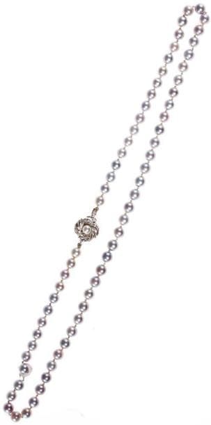 Collier de perles de culture en chute lé...