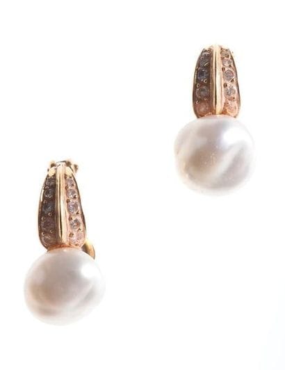 Paire de clips d'oreilles en or jaune, chacun...