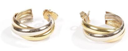 Paire de demi-créoles en trois tons d'or...