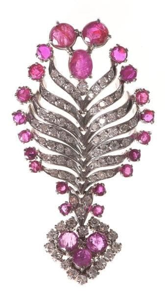Pendentif souple en or, en forme de feuille...