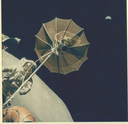 APOLLO XVII
Vue de la Terre au dessus de...