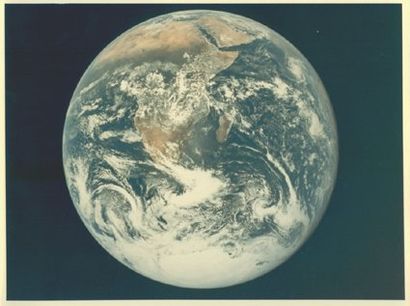APOLLO XVII
Vue entière de la Terre (Afrique,...