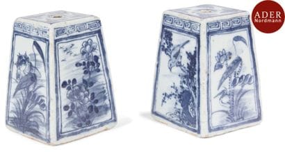 CHINE - XVIIIe siècle
Deux porte-baguettes...