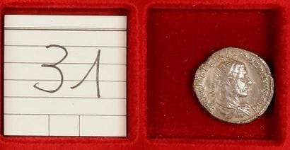 MACRIN. Antoninien de Rome en argent, R/...