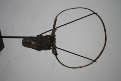 Parure de coup composée d'un cercle en bambou...