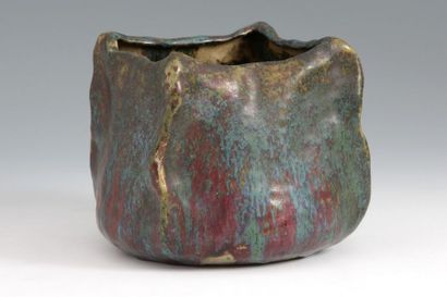 Adrien DALPAYRAT (1844-1910)

CACHE POT Art...