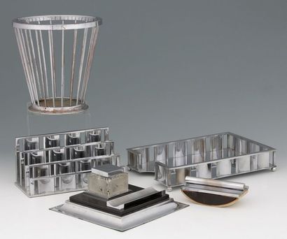 Jacques ADNET (1900-1984) et D'après

NECESSAIRE...