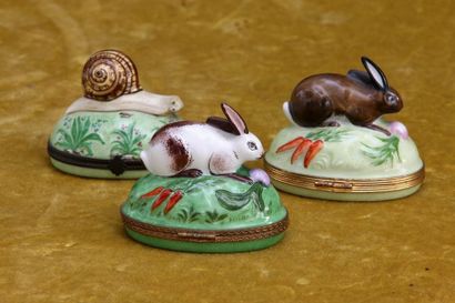 TROIS BOITES à décor d'animaux

Limoges Modernes

Porcelaine...