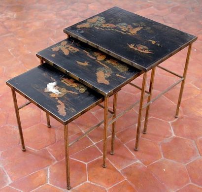 ATTRIBUE A LA MAISON JANSEN - TROIS TABLES...
