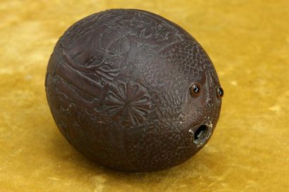 NOIX DE COCO SCULPTEE

Début du XIXème Siècle

Décor...