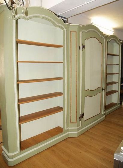 GRANDE BILIOTHEQUE DE BOISERIE 

Remontage...