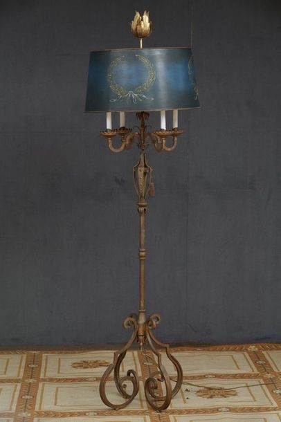 LAMPADAIRE 

Style du XIXème Siècle - Circa...