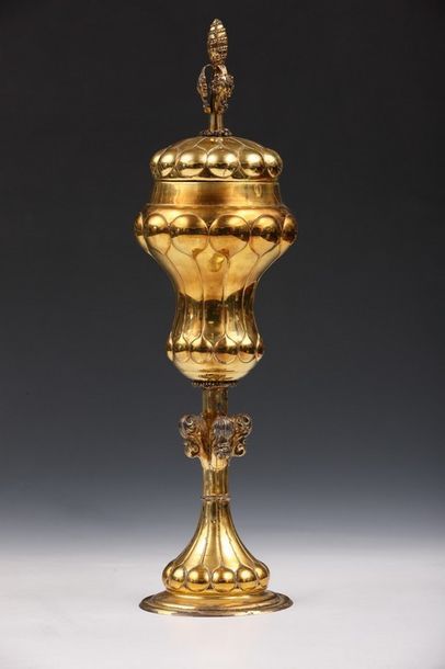 POKAL

Style du XVIème Siècle

Vermeil 800°

Décor...