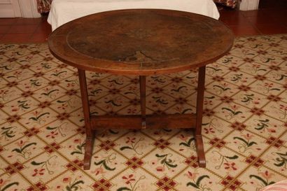 TABLE GATELEG

Style XIXème Siècle

Chêne...
